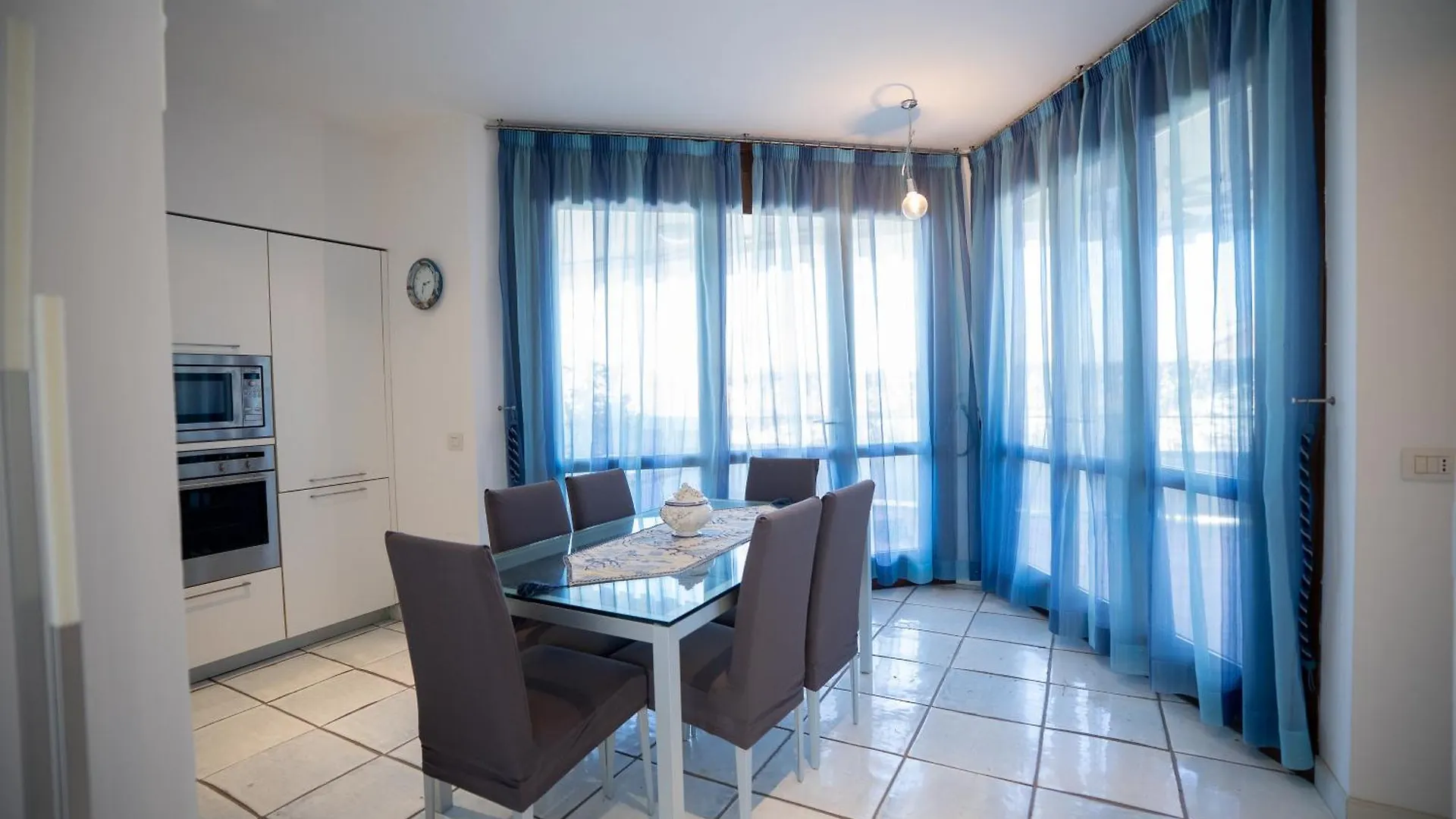 Attico La Vela Vista Mare Διαμέρισμα Τσέρβια
