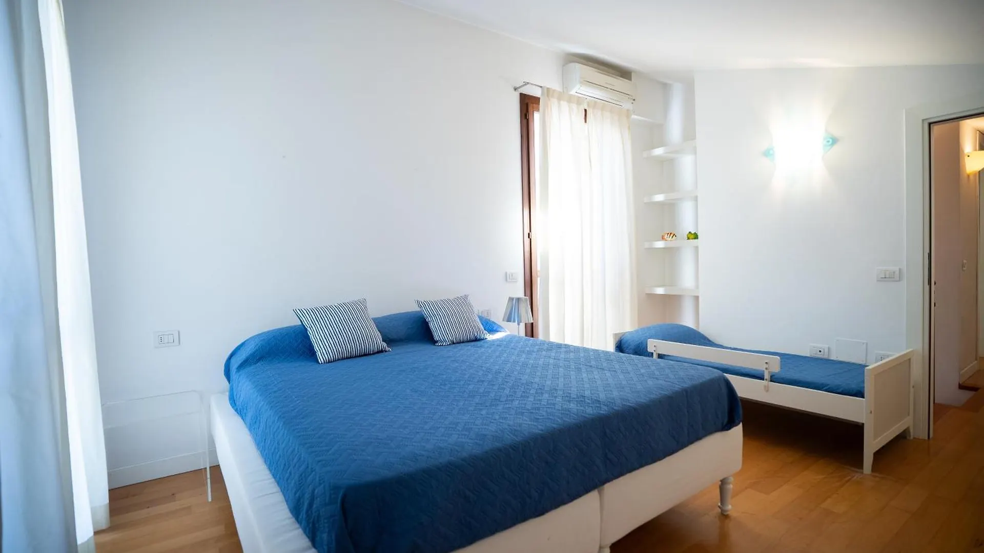 Attico La Vela Vista Mare Διαμέρισμα Τσέρβια 0*,
